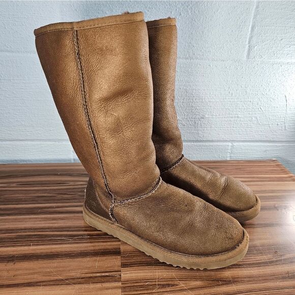RARE Ugg Classic tall Boots Bronze 5823 Size 6 Leather Sherpa - Picture 1 of 10
